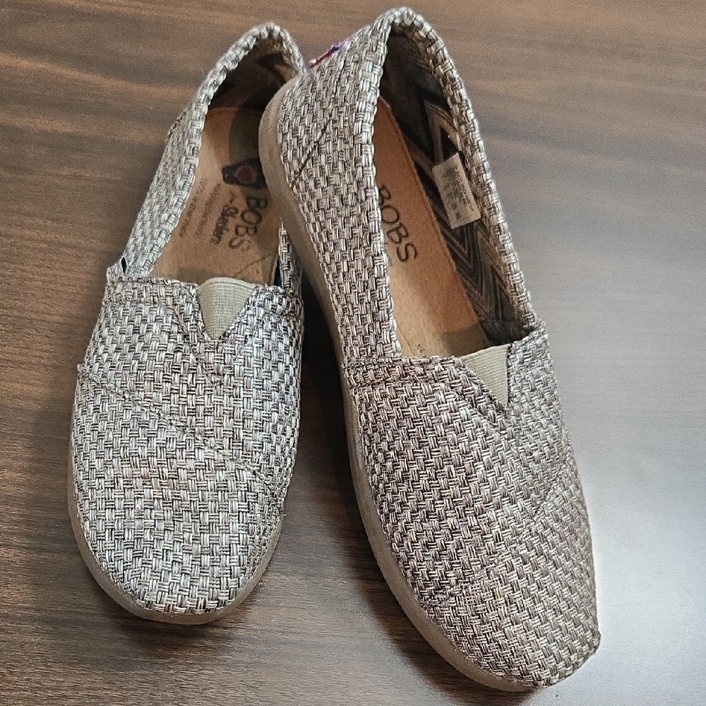 Skechers Women's Woven Gray Loafers